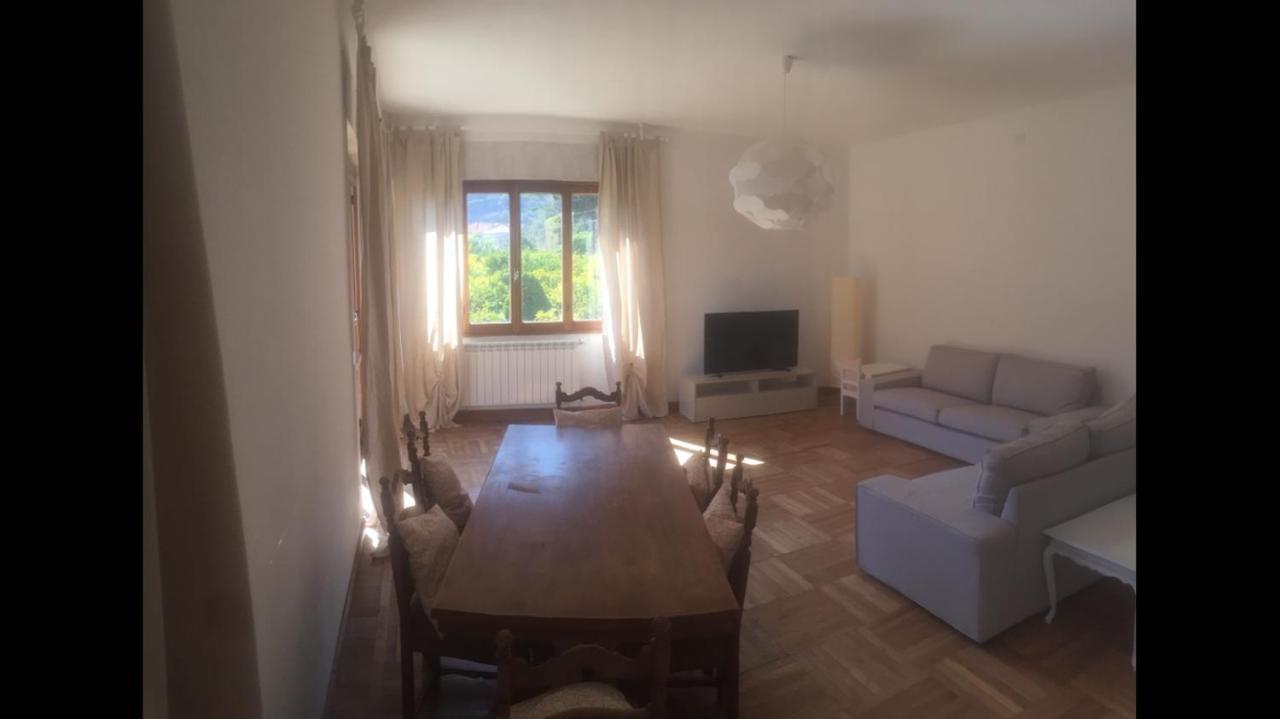Casa Romeo Appartamento Con Posto Auto Finale Ligure Extérieur photo