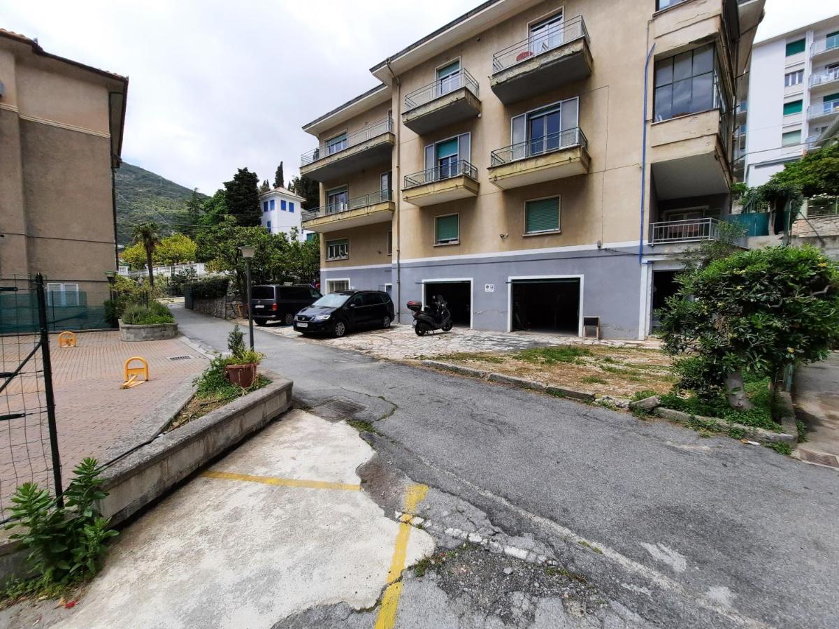 Casa Romeo Appartamento Con Posto Auto Finale Ligure Extérieur photo