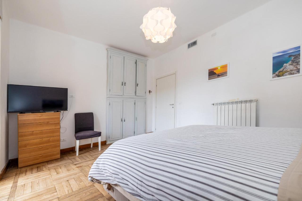 Casa Romeo Appartamento Con Posto Auto Finale Ligure Extérieur photo