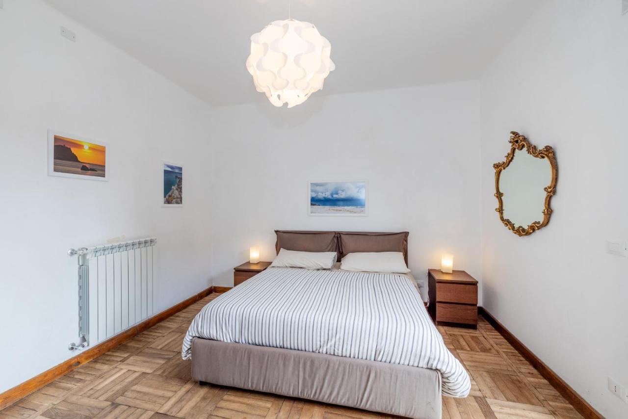 Casa Romeo Appartamento Con Posto Auto Finale Ligure Extérieur photo