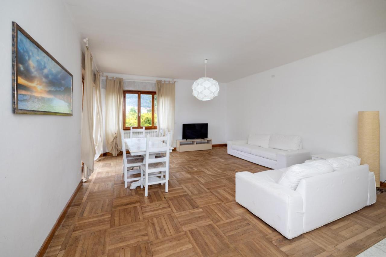 Casa Romeo Appartamento Con Posto Auto Finale Ligure Extérieur photo