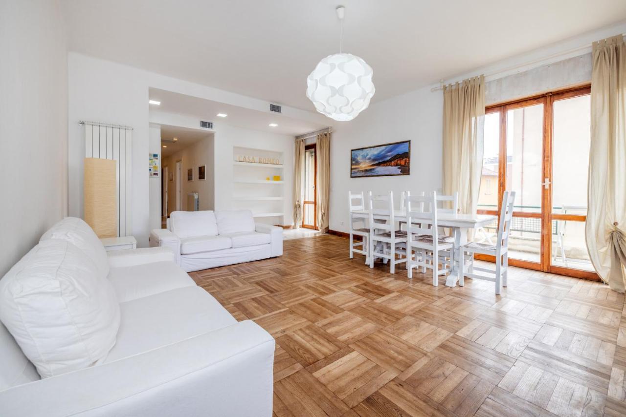 Casa Romeo Appartamento Con Posto Auto Finale Ligure Extérieur photo