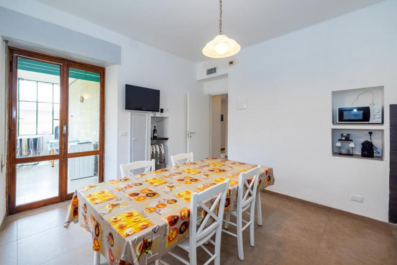 Casa Romeo Appartamento Con Posto Auto Finale Ligure Extérieur photo