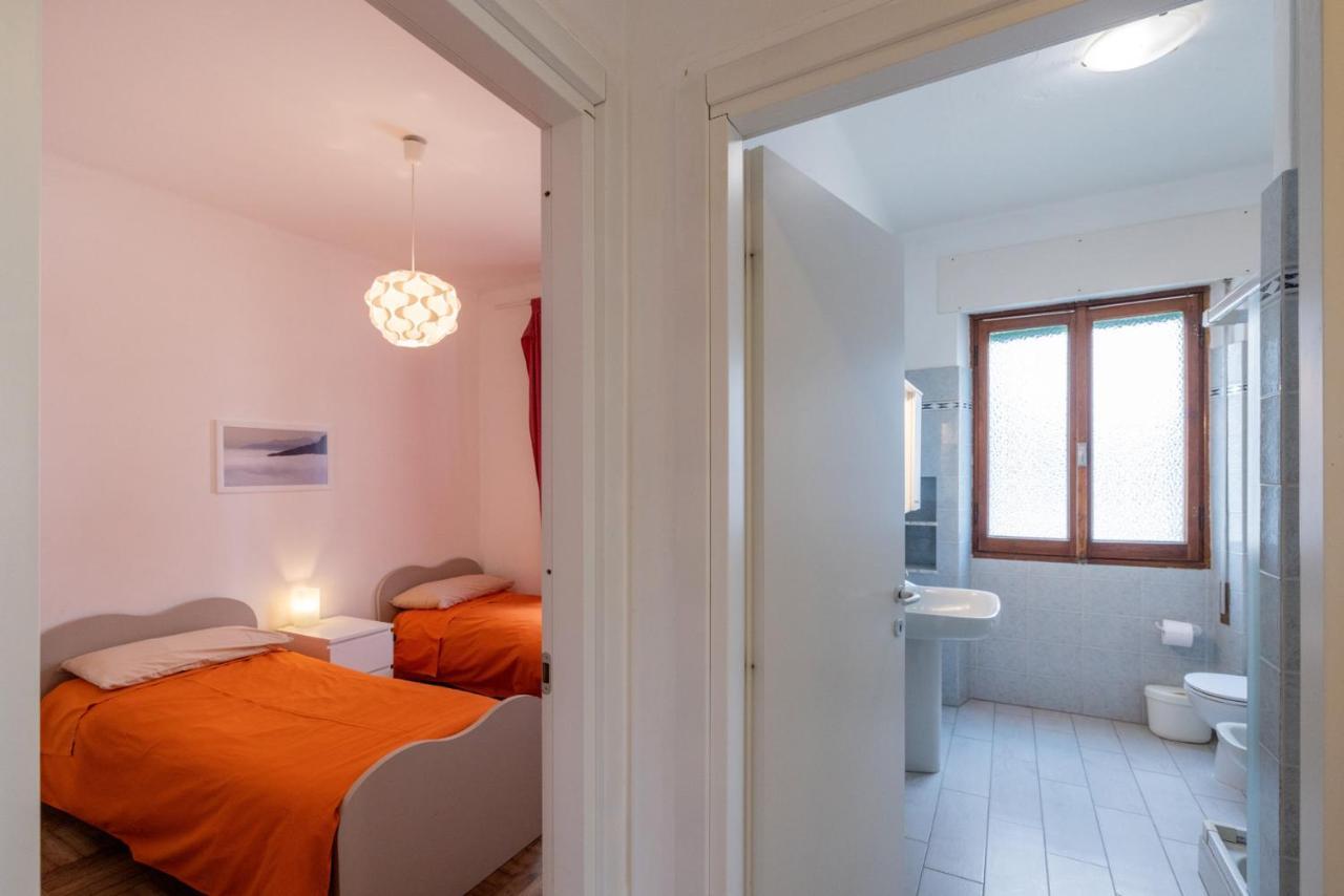 Casa Romeo Appartamento Con Posto Auto Finale Ligure Extérieur photo