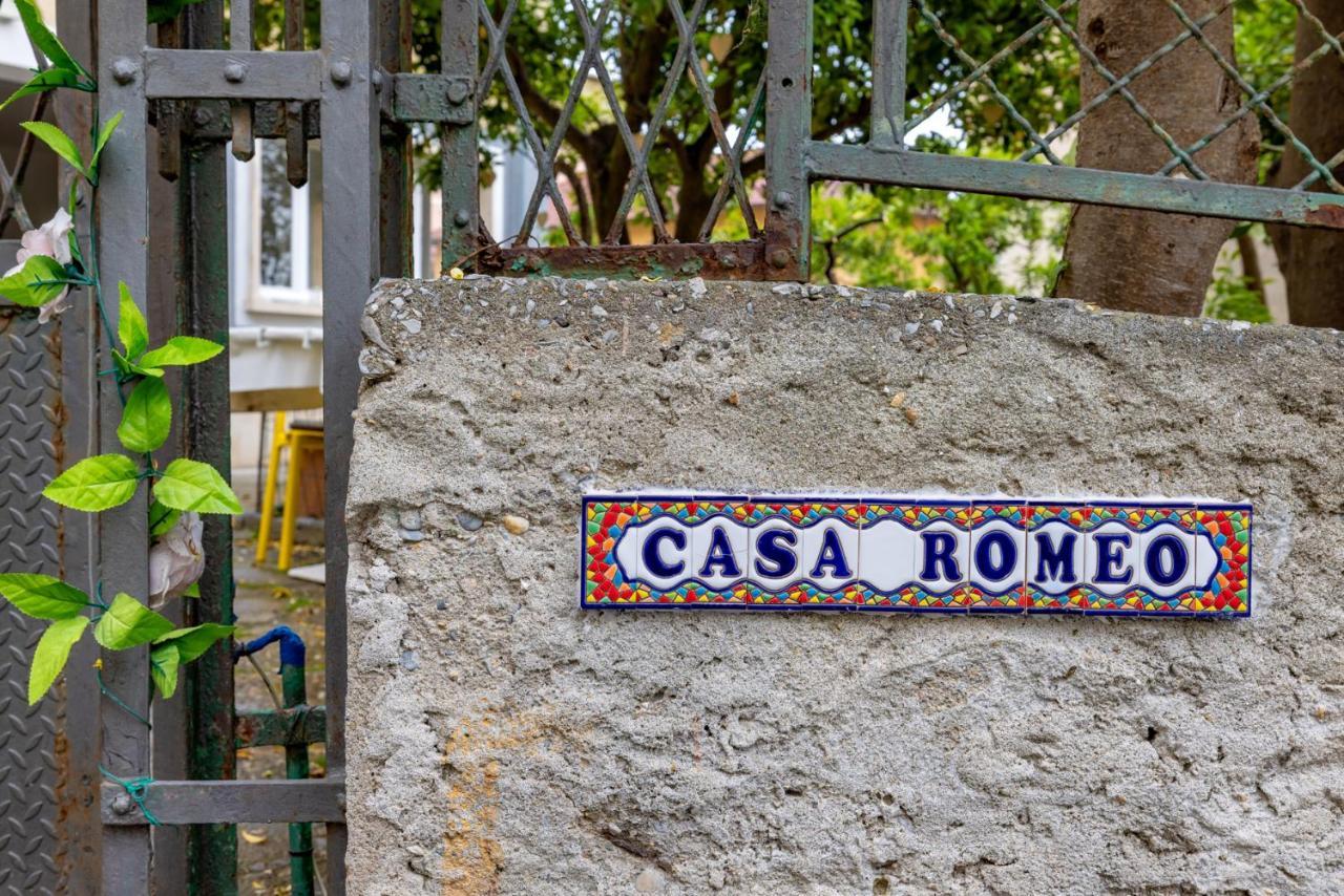 Casa Romeo Appartamento Con Posto Auto Finale Ligure Extérieur photo