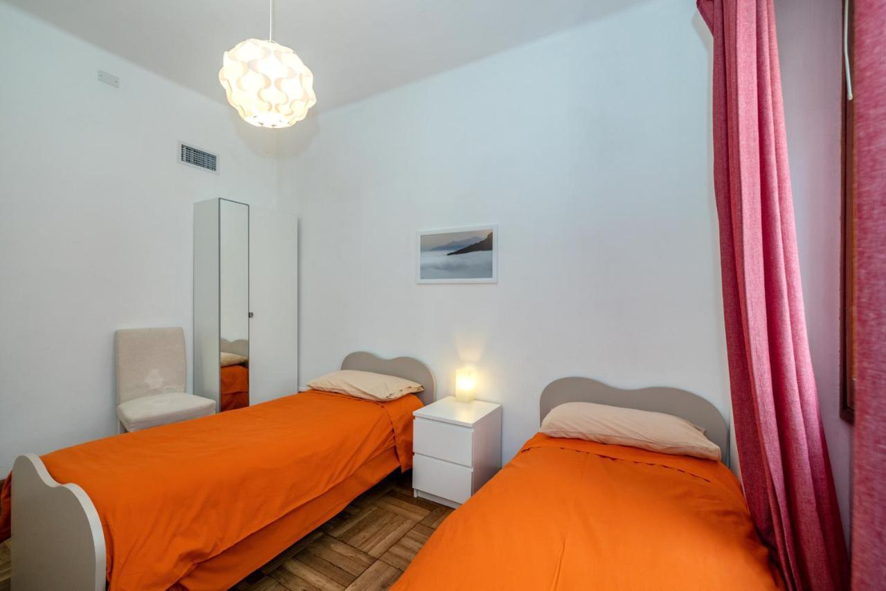Casa Romeo Appartamento Con Posto Auto Finale Ligure Extérieur photo