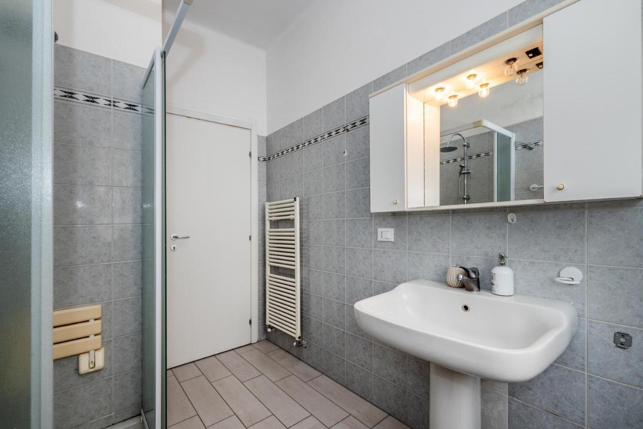 Casa Romeo Appartamento Con Posto Auto Finale Ligure Extérieur photo